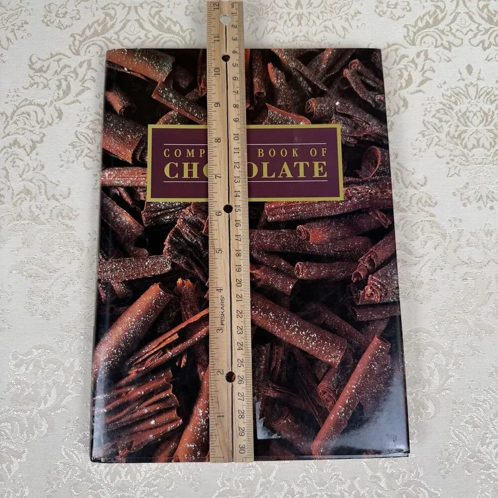Complete Book of Chocolate - Longmeadow Press- Hardcover- Vintage